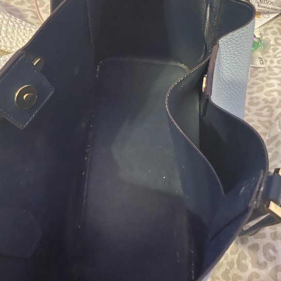 Michael Kors Tote + Wristlet - Picture 3 of 4